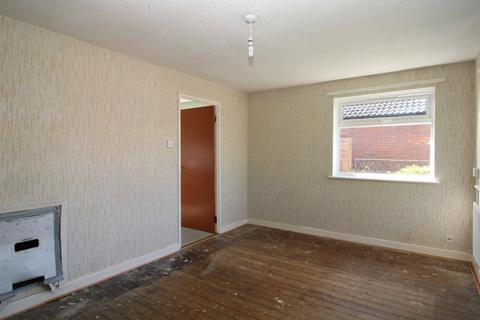 2 bedroom bungalow for sale, Lawnside, Biggleswade, SG18
