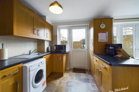 3 bedroom end of terrace house for sale, Chadwell Path, Aylesbury, Buckinghamshire