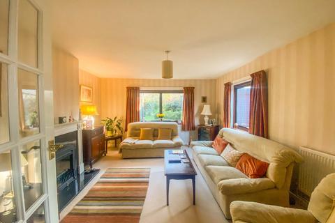 19 Leeway Avenue, Great Shelford, Cambridge, CB22 5AU