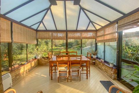 19 Leeway Avenue, Great Shelford, Cambridge, CB22 5AU