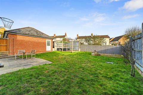 4 bedroom detached house for sale, Brantham Hill, Brantham