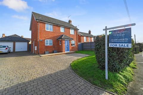 Hamlan House Brantham Hill, Brantham, Manningtree, CO11 1SD