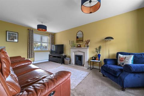 Hamlan House Brantham Hill, Brantham, Manningtree, CO11 1SD