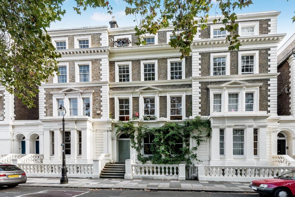 Albert Square London SW8 1 bed flat - £2,000 pcm (£462 pw)