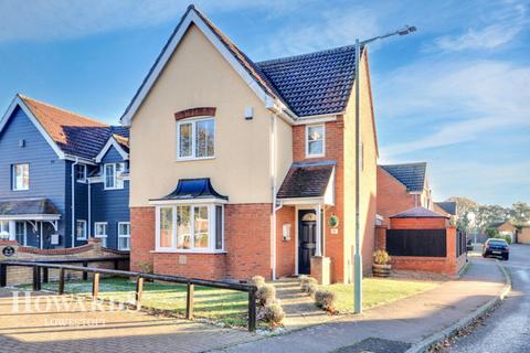 3 bedroom detached house for sale, Jenkins Green, Lowestoft