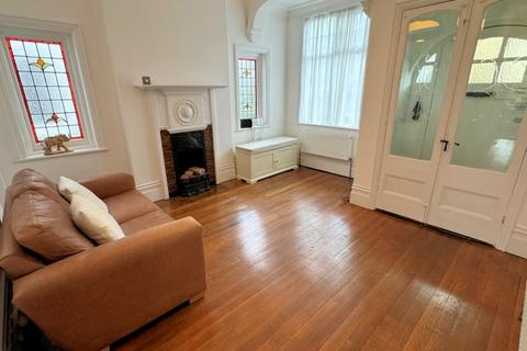 5 bedroom link detached house to rent, ETCHINGHAM PARK ROAD, FINCHLEY, N3