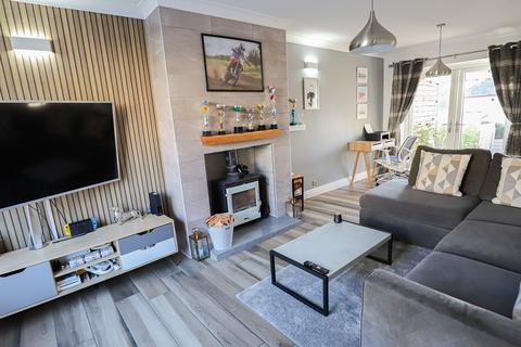 28 Wensley Drive, Lancaster, LA1 2JA