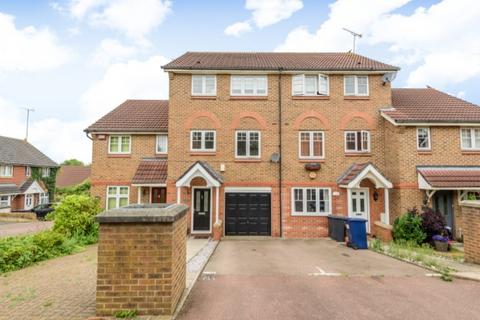 3 bedroom townhouse for sale, Larkspur Grove, Edgware HA8 9GB