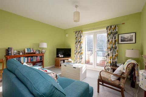 2 bedroom apartment for sale, Little Hallfield Road, York YO31 7UH