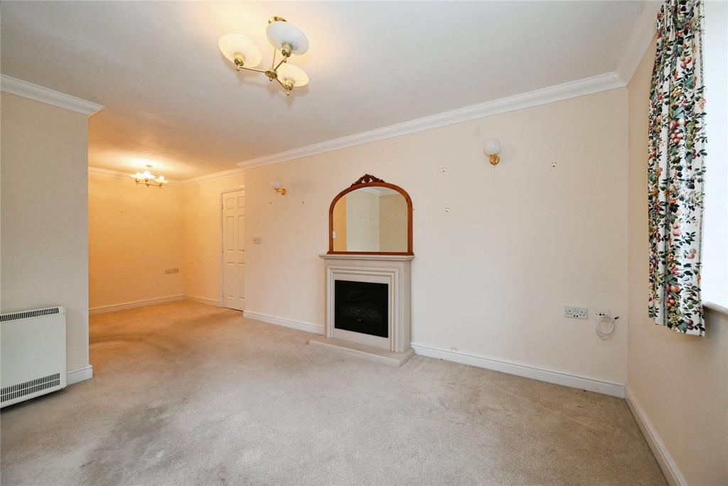 Living/Dining Room