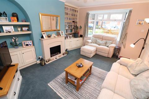 3 bedroom end of terrace house for sale, Tennyson Road, Rushden NN10