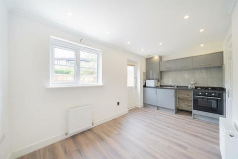 5 bedroom end of terrace house for sale, East O' Hills Close, Wirral, CH60 5