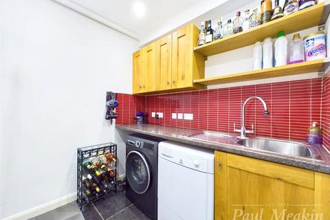 7 Tandridge Gardens, South Croydon, CR2 9HW