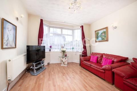 3 bedroom semi-detached house for sale, Ellesmere Avenue, Mill Hill, London, NW7