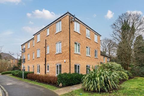 2 bedroom flat for sale, Waratah Drive, Chislehurst