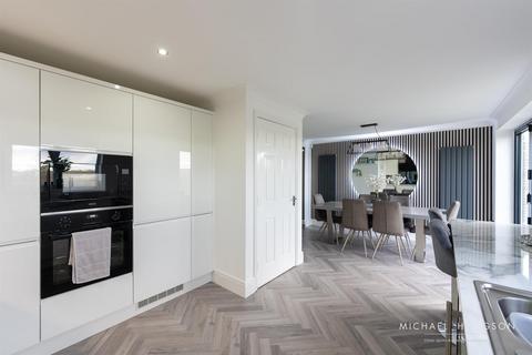 21 Bowood Close, Sunderland, SR2 0BY