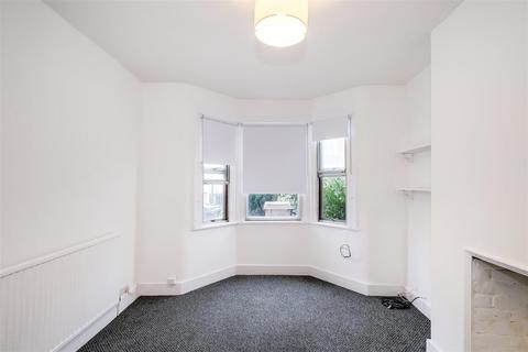 1 bedroom flat to rent, Stanley Road, North Chingford