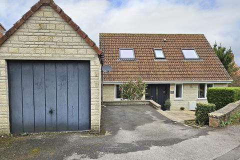 3 bedroom detached house for sale, Hill Head Close, Glastonbury, BA6