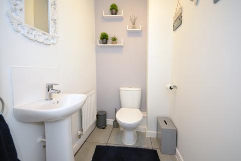 21 Althorp Gardens, Raunds, Wellingborough, NN9 6UR
