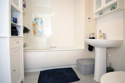 21 Althorp Gardens, Raunds, Wellingborough, NN9 6UR