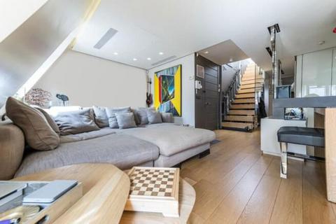 2 bedroom apartment for sale, Fulham Road, South Kensington, London, SW3 6RS