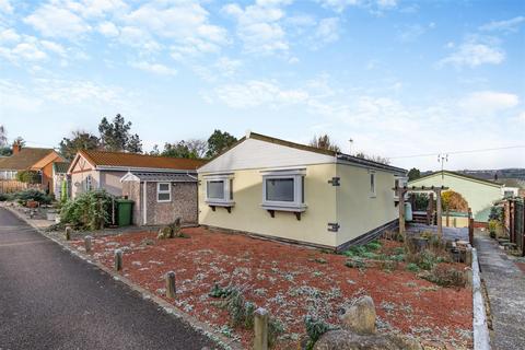 Hartridge Farm Mobilehome Park, Lower Road, East Farleigh