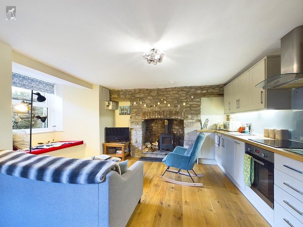 Seperate Annexe - open plan