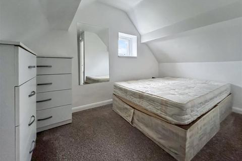 Studio for sale, Hibernia Road, Hounslow TW3