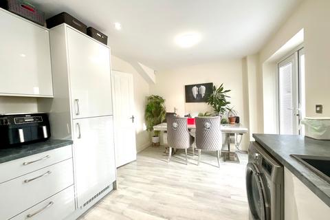7 Alfred King Close, Shavington, Crewe, CW2 5UW