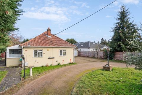 3 bedroom detached bungalow for sale, Bangors Road North, Iver Heath SL0