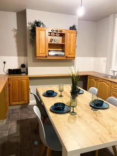 3 bedroom serviced apartment to rent, Osbaldwick Lane, York YO10