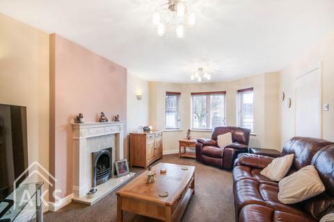 12 Linnet Hill, Mickleover, Derby, DE3 0SJ