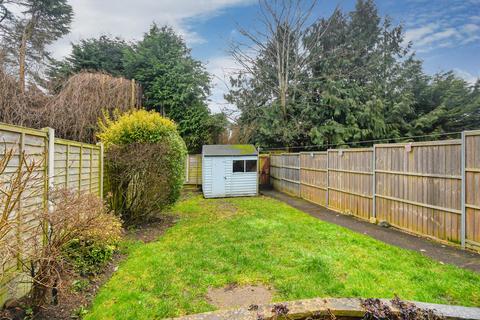 17 Dingle Road, Wombourne, Wolverhampton, WV5 0EG