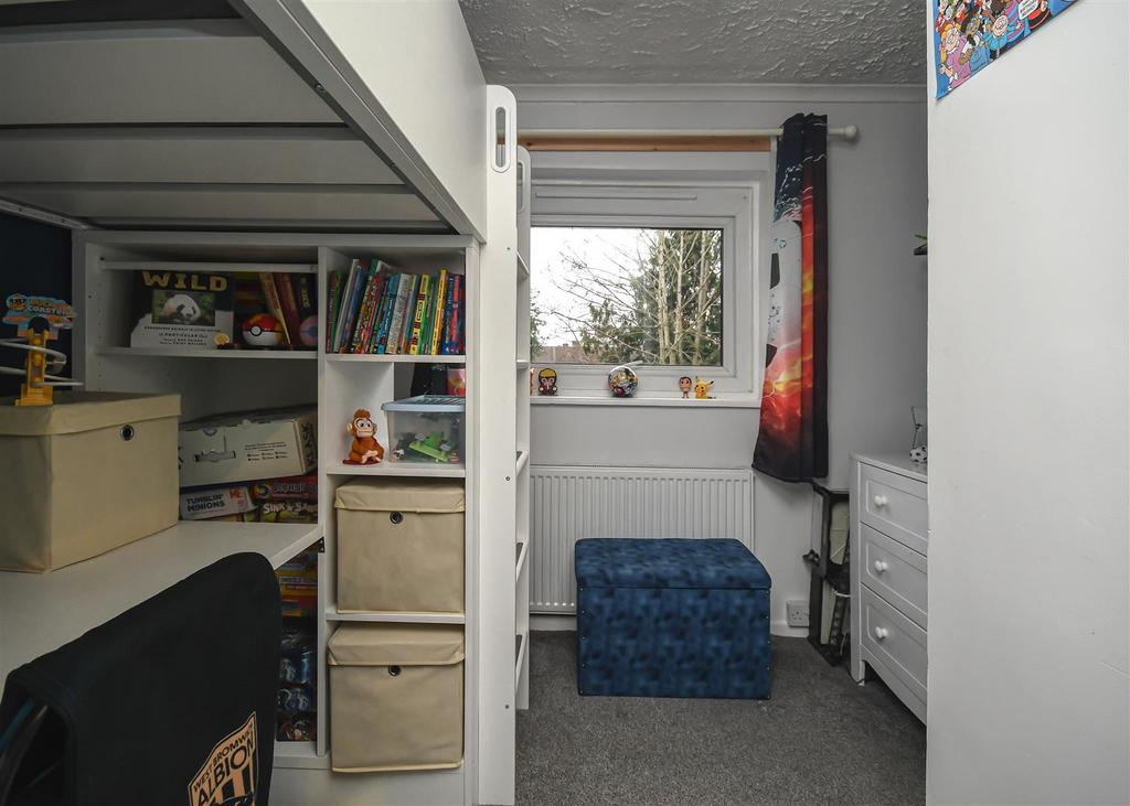 17 Dingle Road-Bedroom 3.jpg