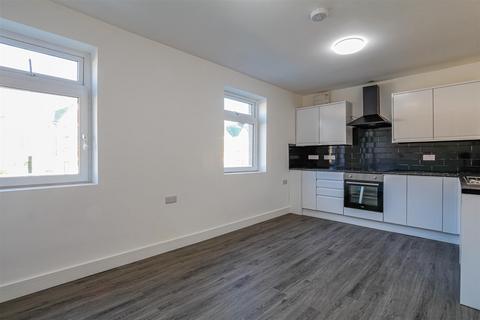 2 bedroom flat to rent, Cathedral Road, Cardiff CF11