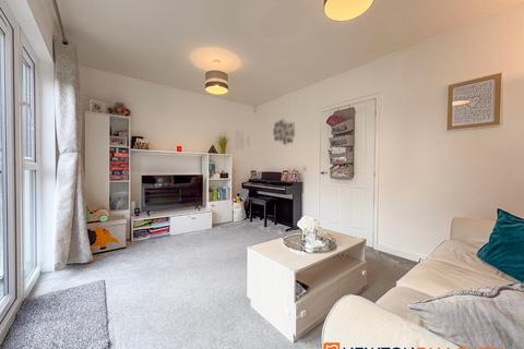 3 bedroom end of terrace house for sale, The Newlands, 6 NG24