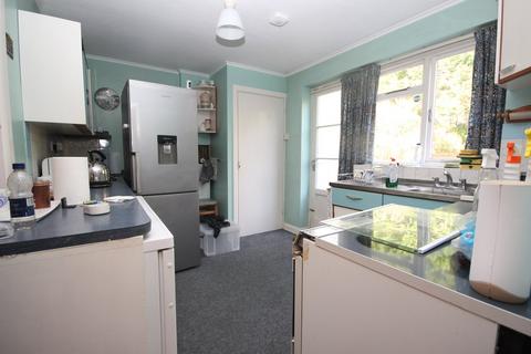 3 bedroom detached house for sale, Wren Crescent, COY POND, BH12