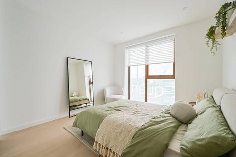 2 bedroom flat for sale, East Quarter, London E14