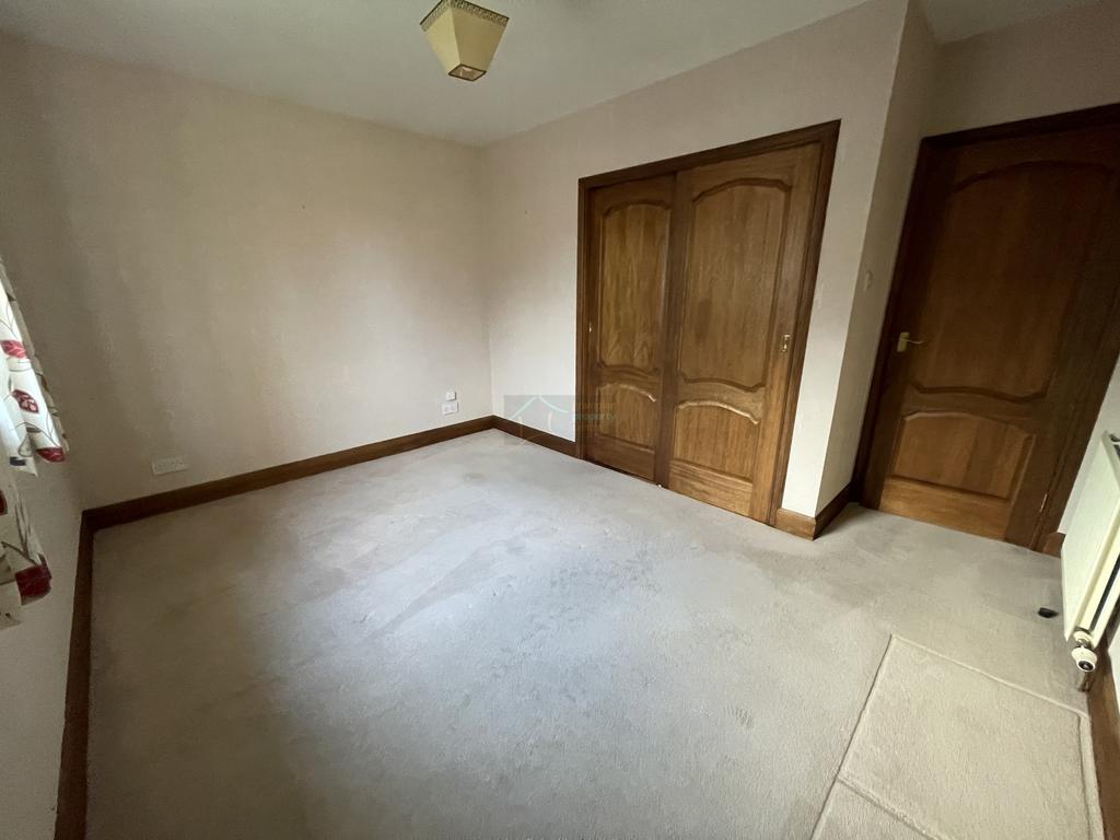 Bedroom 1a.JPG