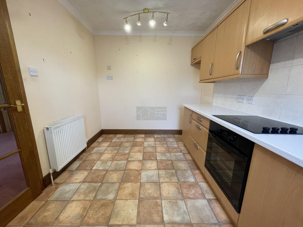 Kitchen b.JPG