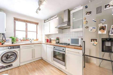 1 bedroom flat to rent, Sugar Loaf Walk, Bethnal Green, London, E2