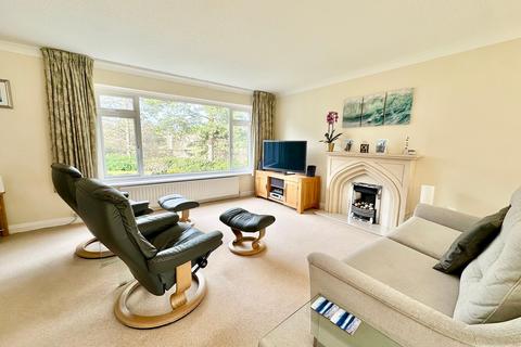 4 Croft Way, Frimley, Camberley, GU16 8LN