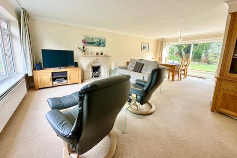 4 Croft Way, Frimley, Camberley, GU16 8LN