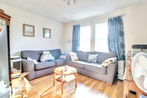 3 bedroom flat for sale, The Woodlands, Southend-on-Sea