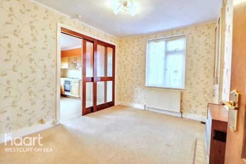 2 bedroom semi-detached bungalow for sale, St Georges Drive, Westcliff-On-Sea