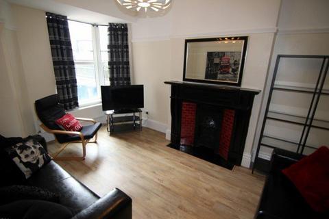6 bedroom semi-detached house to rent, Balmoral Avenue, West Bridgford, NOTTINGHAM NG2