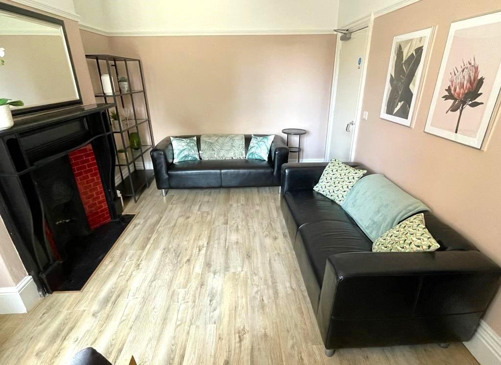 Living room.jpg