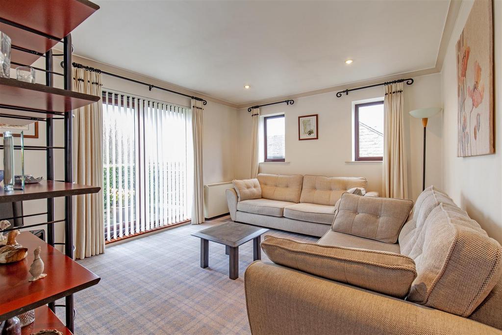 Reception Room-1.jpg