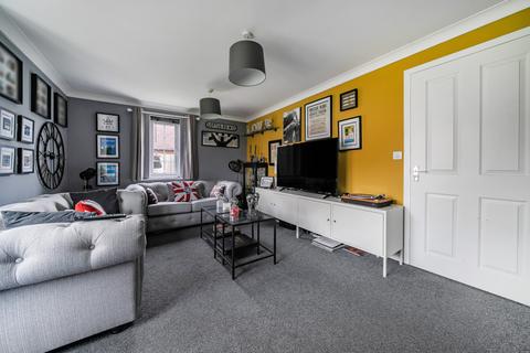 2 bedroom apartment for sale, School Close, Basingstoke RG22