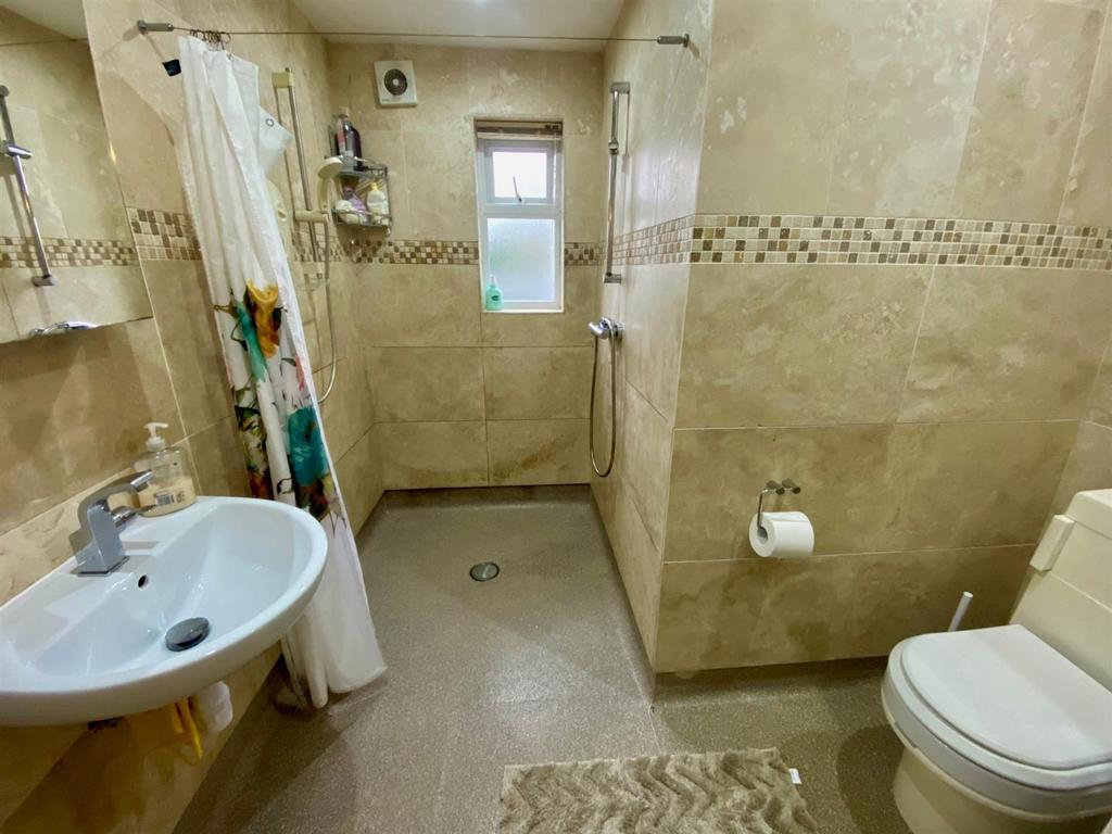 Wet room.jpg